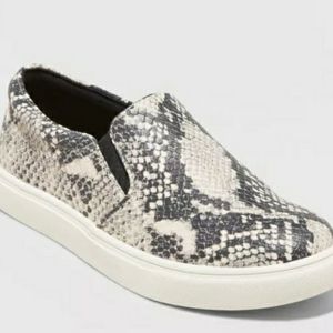 WOMENS FAUX LEATHER SNAKESKIN PRINT SNEAKERS 6.5M
